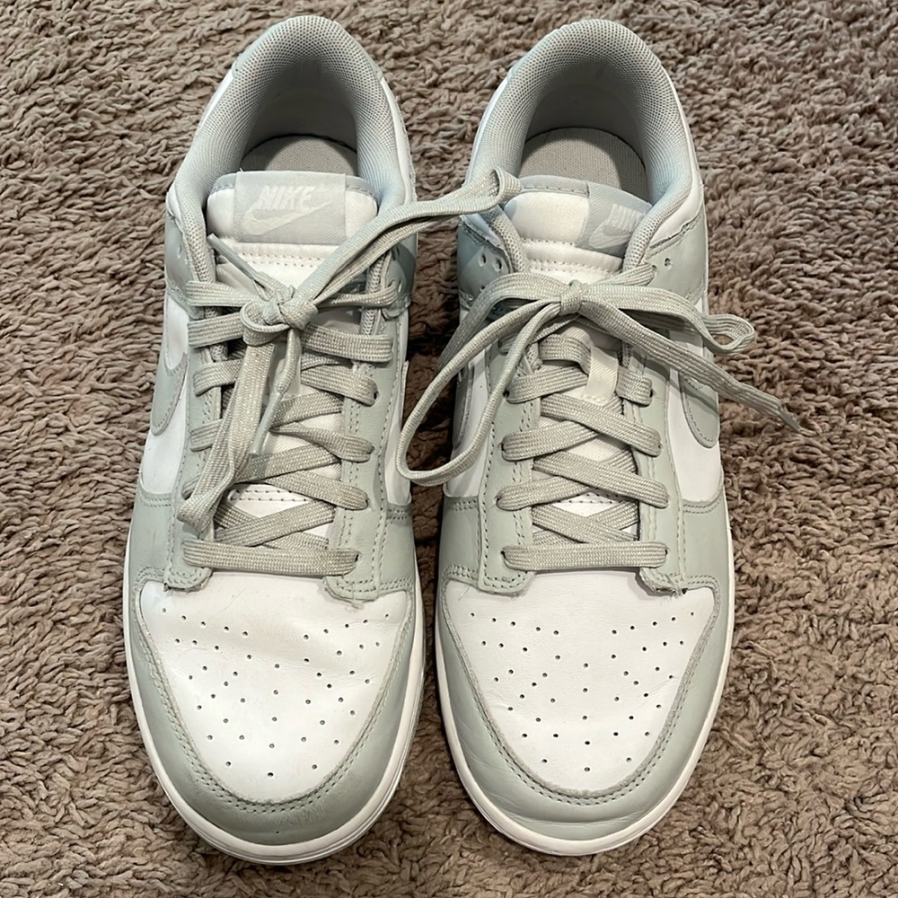 EUC Nike Dunks Low Grey White